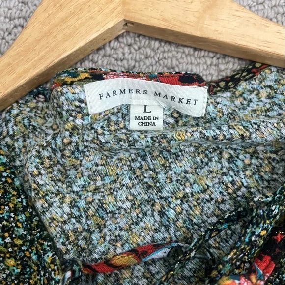 Floral Multicolor Women's boho flowy blouse - Picture 3 of 7